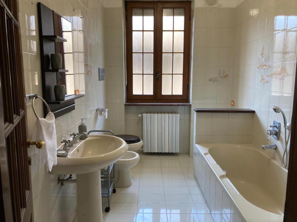 Villa Fernando Castagnole delle Lanze Esterno foto